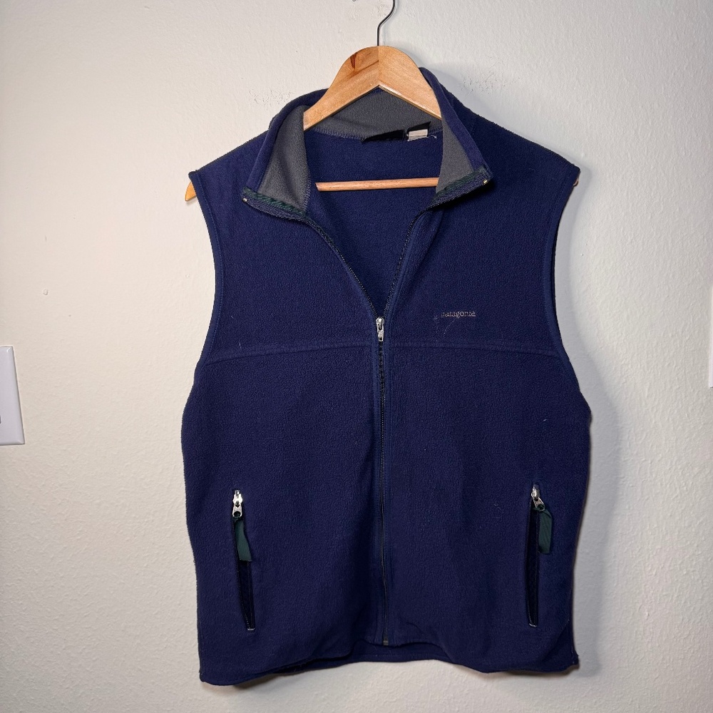 Patagonia Synchilla Fleece Vest Men's MD - Navy Blue Full Zip Outdoor Layer